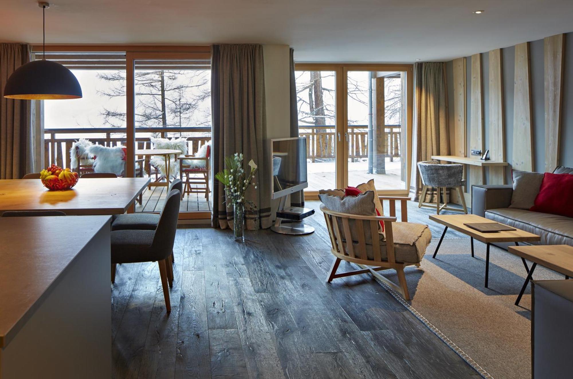 צרמט La Vue Luxury Living Apartments חדר תמונה