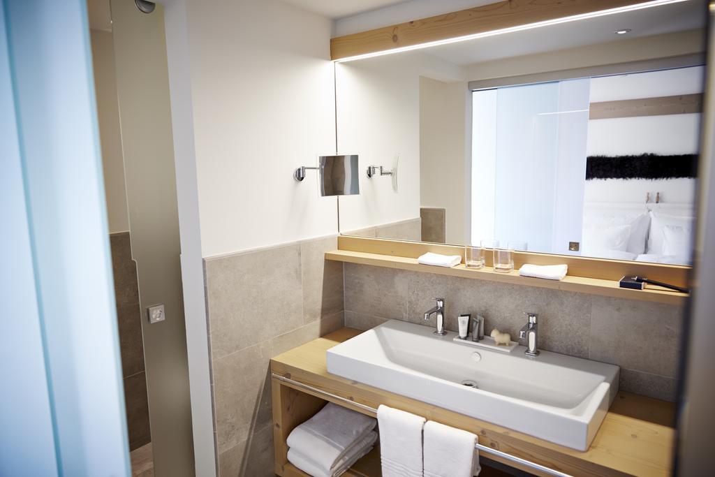צרמט La Vue Luxury Living Apartments חדר תמונה