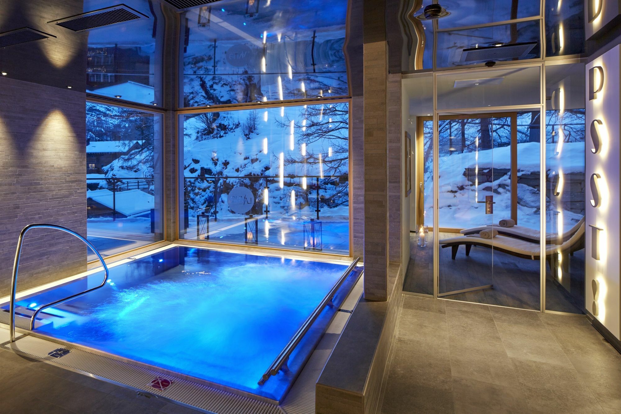 צרמט La Vue Luxury Living Apartments מראה חיצוני תמונה