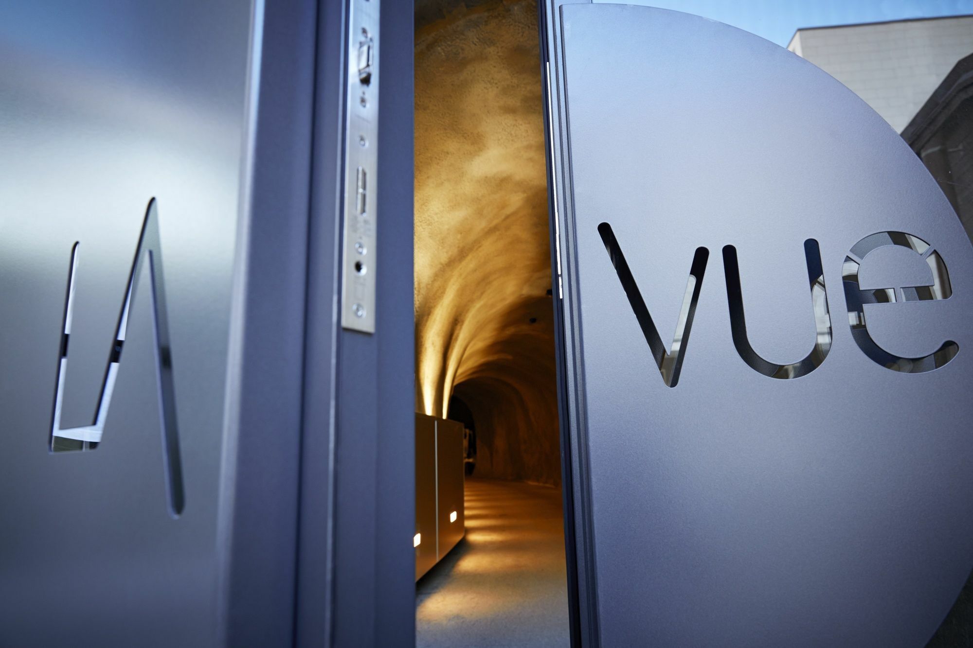 צרמט La Vue Luxury Living Apartments מראה חיצוני תמונה